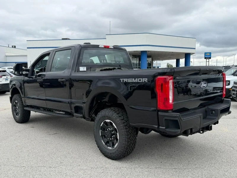 New 2027 Agate Black Metallic Ford 4WD STX image 3