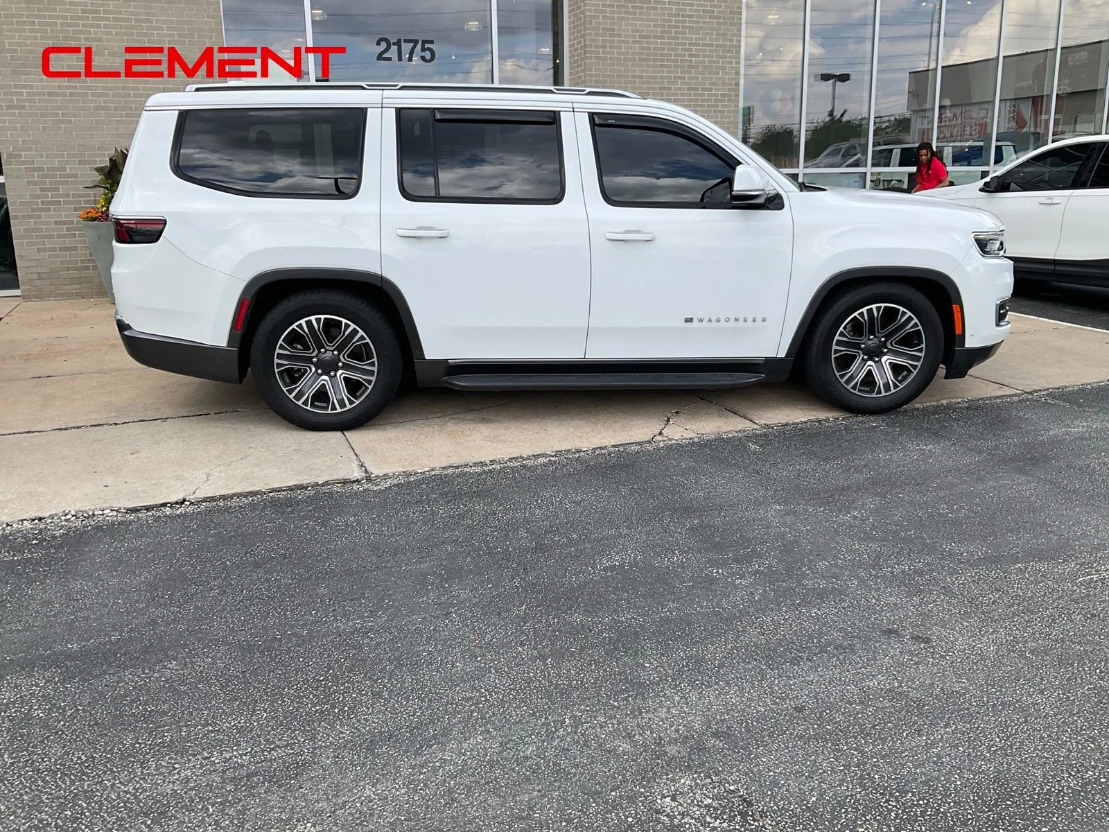 Used 2022 White Jeep Series III image 3