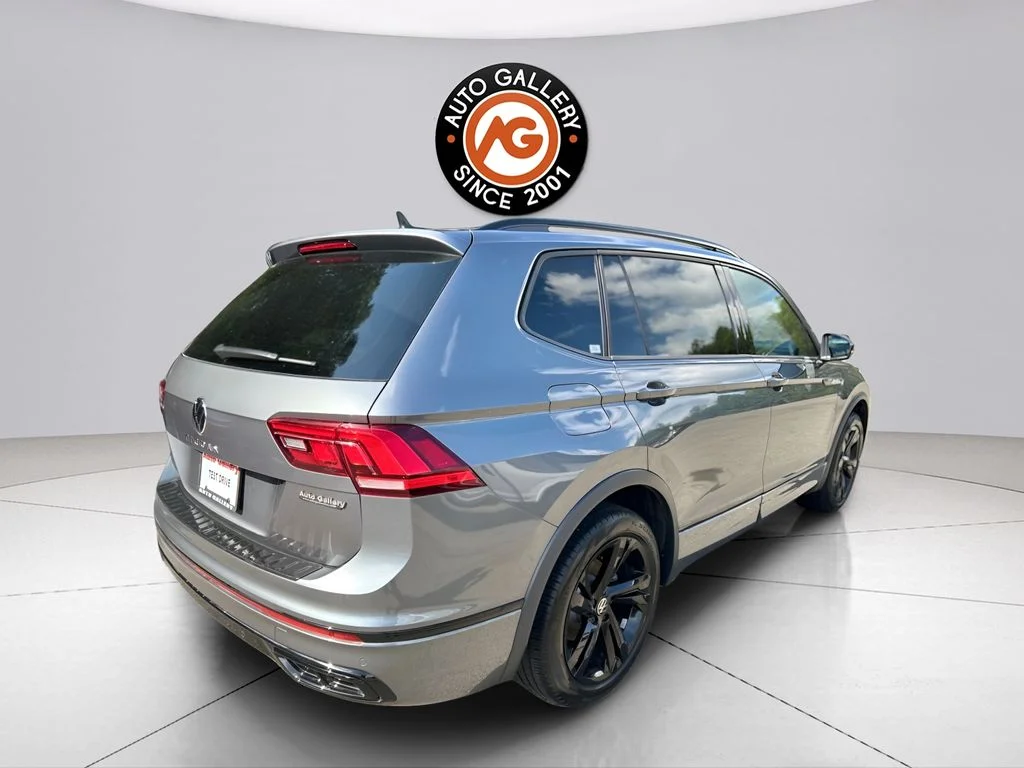 Used 2023 Gray Volkswagen 2.0T SE R-Line Black image 6