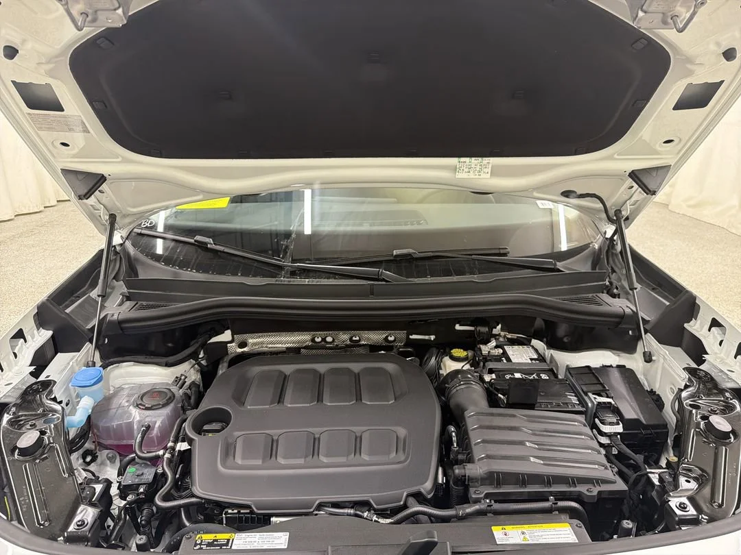 New 2026 Pure White Volkswagen SE image 11