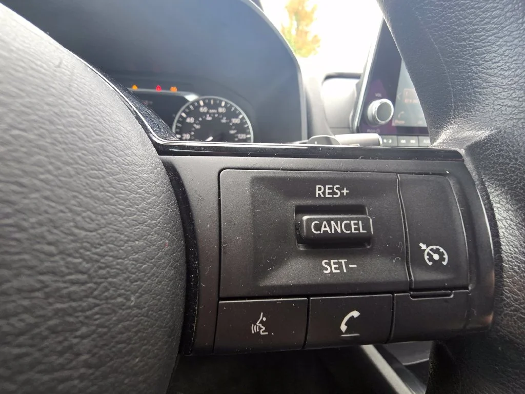 Used 2021 Gray Nissan S image 25