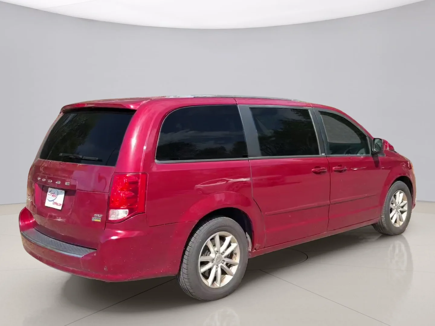 Used 2014 Red Dodge SXT image 5