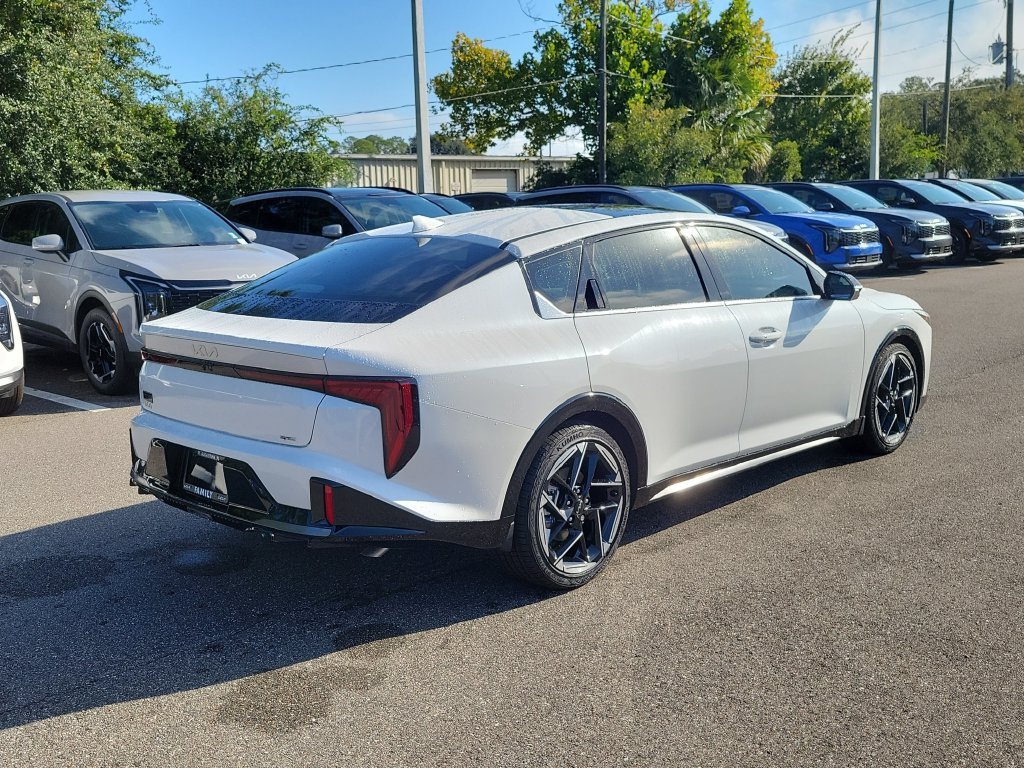 New 2026 Snow White Pearl Kia GT-Line image 6