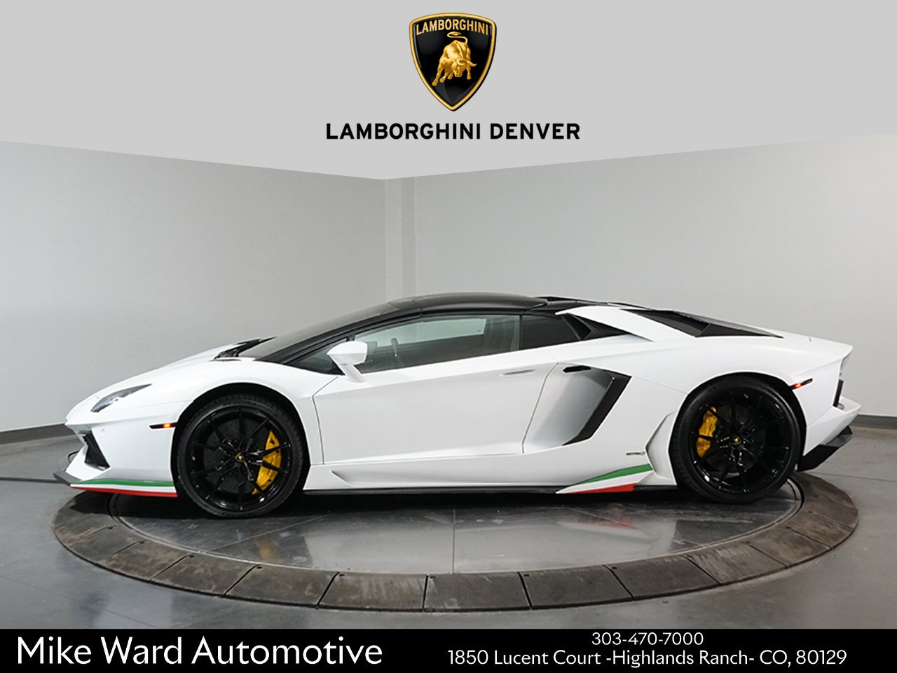 2015 Lamborghini Aventador Roadster photo 2
