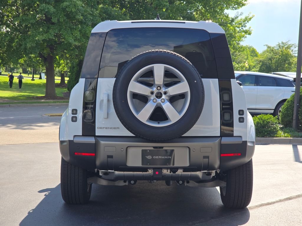 New 2026 Fuji White Land Rover S image 5