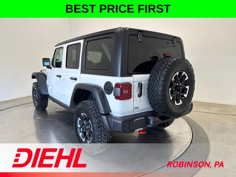 New 2026 Bright White Clear-Coat Exterior Paint Jeep Rubicon image 5