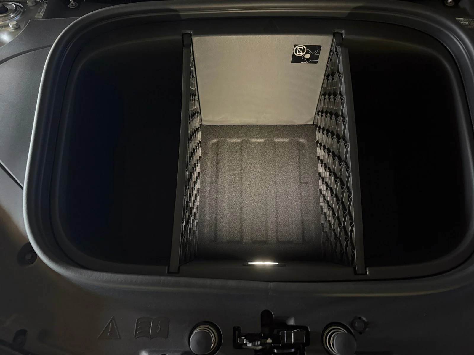 New 2027 Silver Metallic Mercedes-Benz CLA 350 Electric image 20