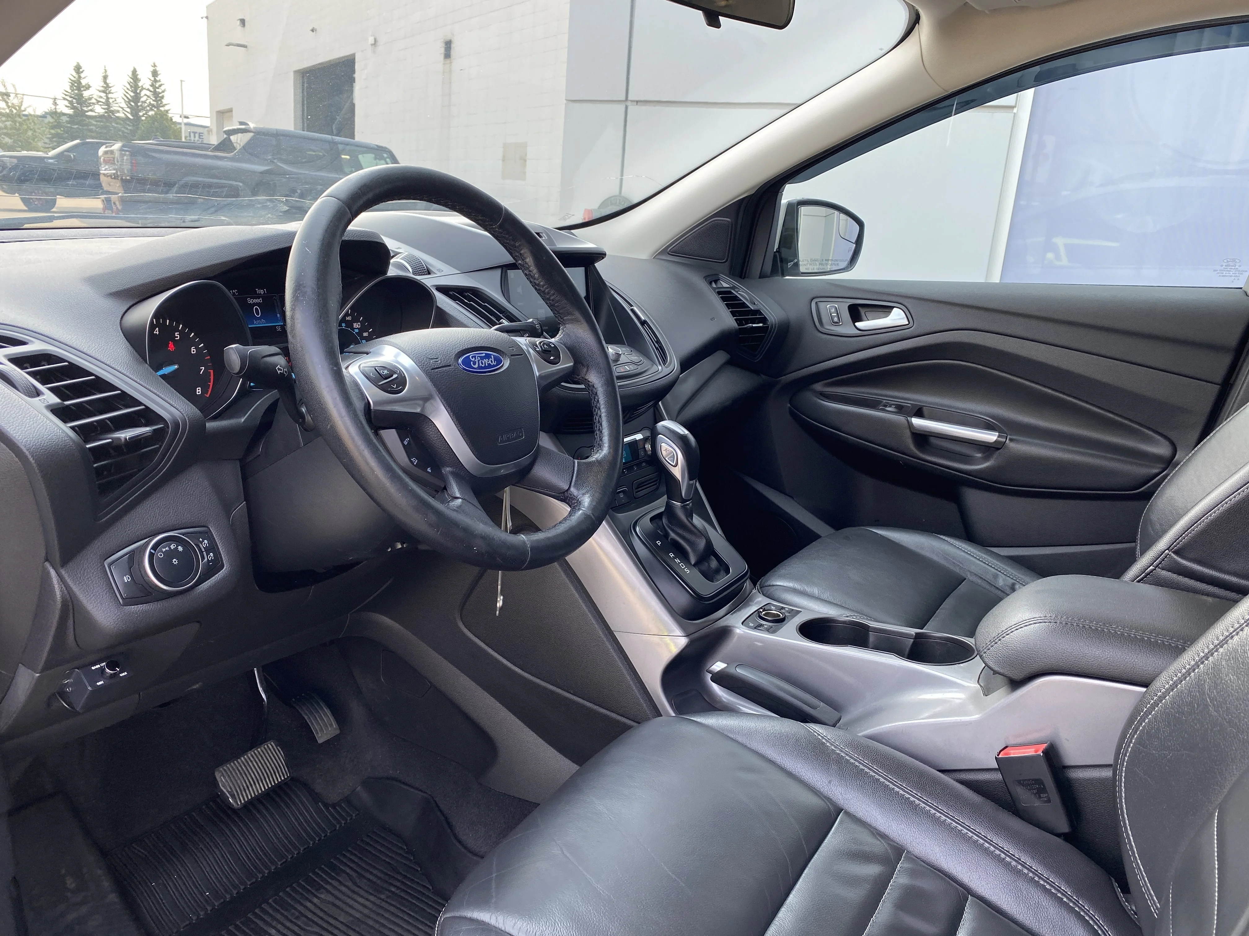 Used 2016 White Ford SE 4WD image 9