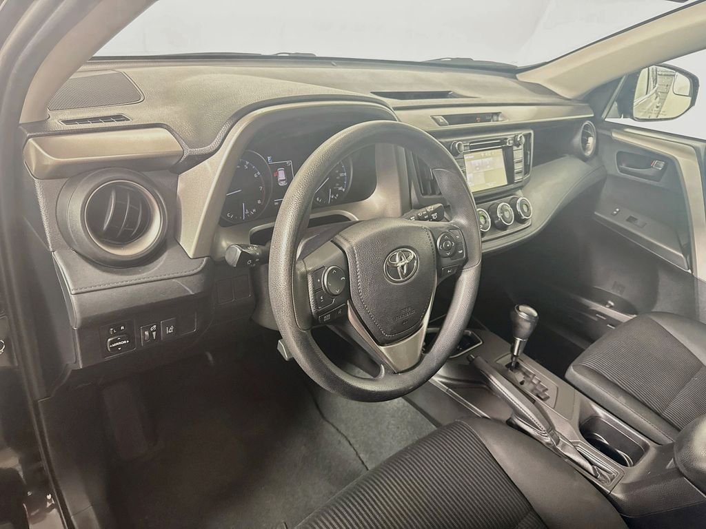 Used 2018 Gray Toyota LE image 9