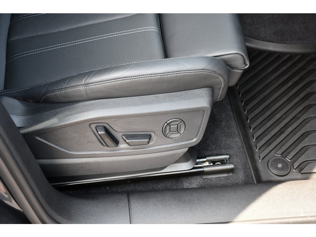 Used 2025 Tambora Gray Metallic Audi Premium Plus image 32