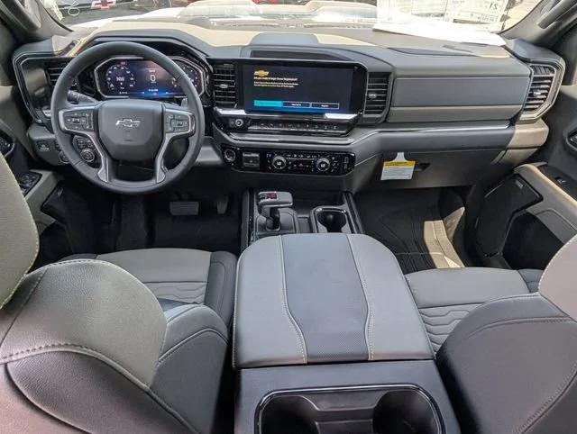 2026 Chevrolet Silverado 1500 ZR2 - Photo 5