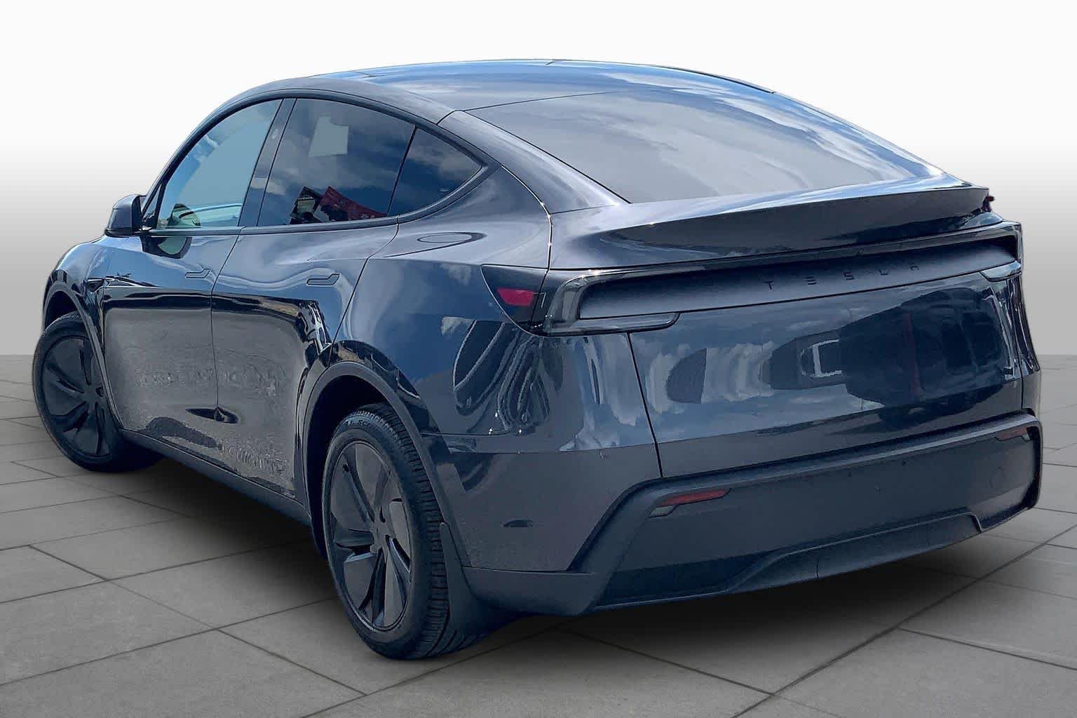 Used 2026 Stealth Gray Tesla  image 10