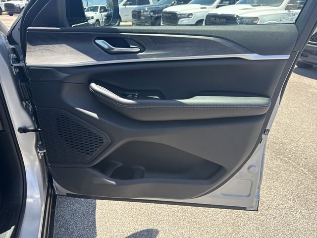 New 2026 Silver Jeep Laredo Altitude image 15