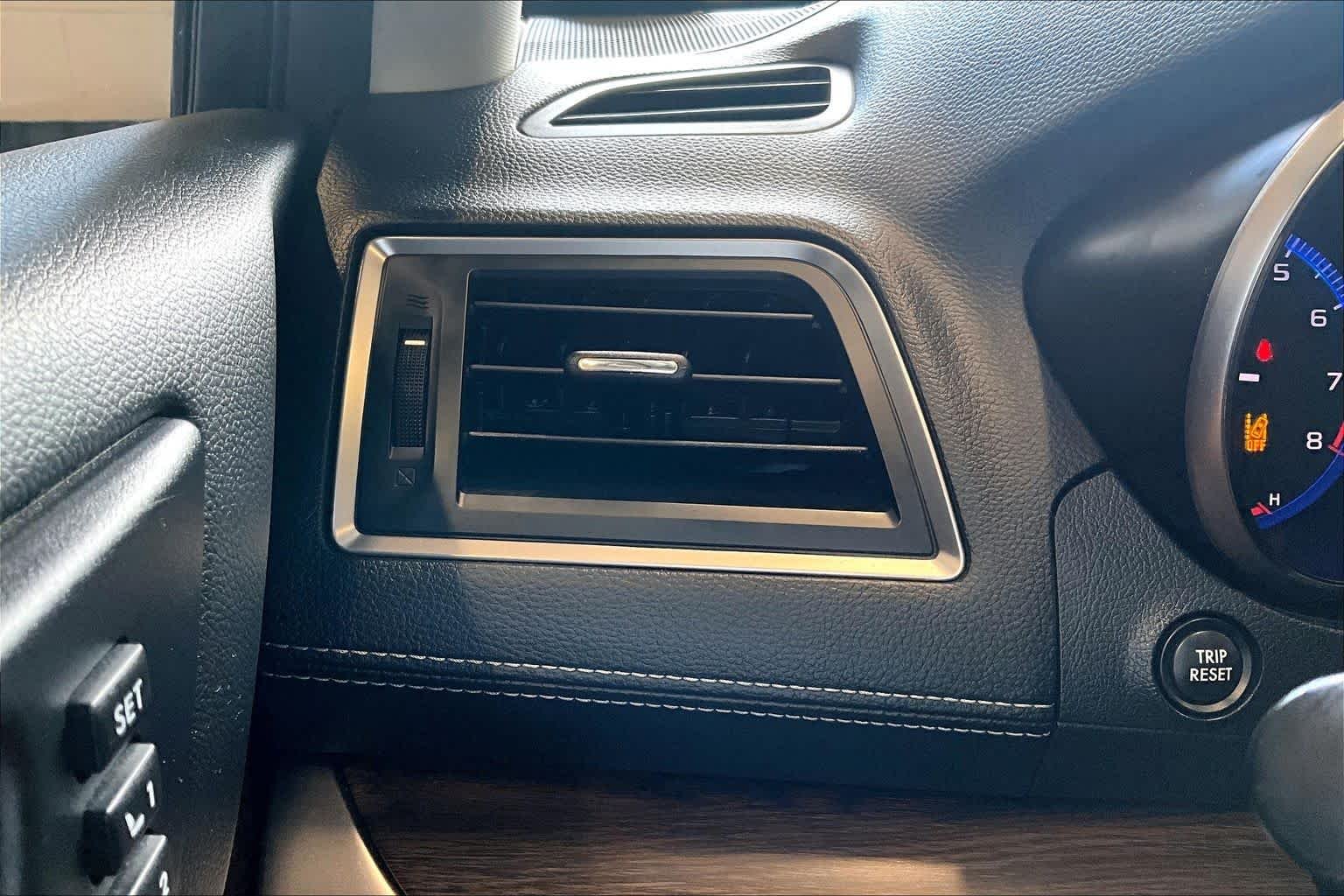 Used 2018 Wilderness Green Metallic Subaru Touring image 36