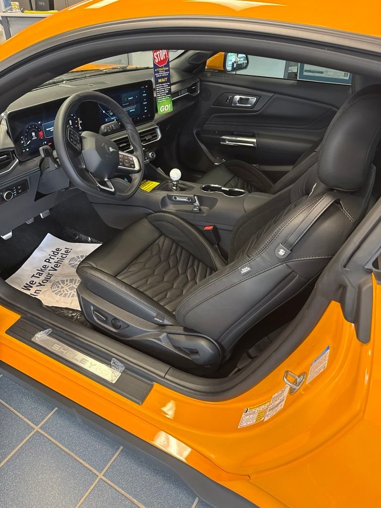 New 2026 Orange Fury Metallic Tri-Coat Ford GT Premium image 6