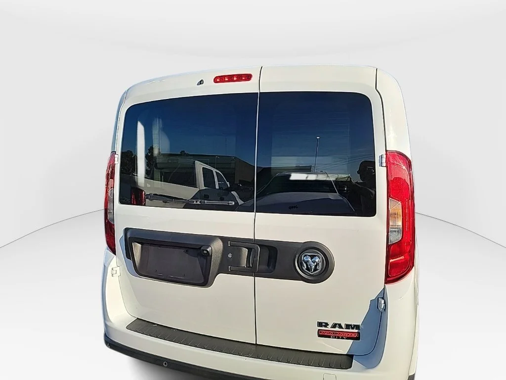 Used 2022 White Ram Base image 7