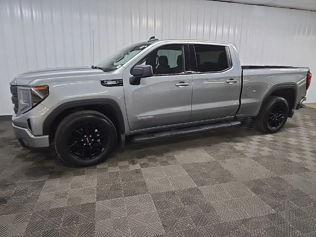 Used 2024 Silver GMC Elevation image 6