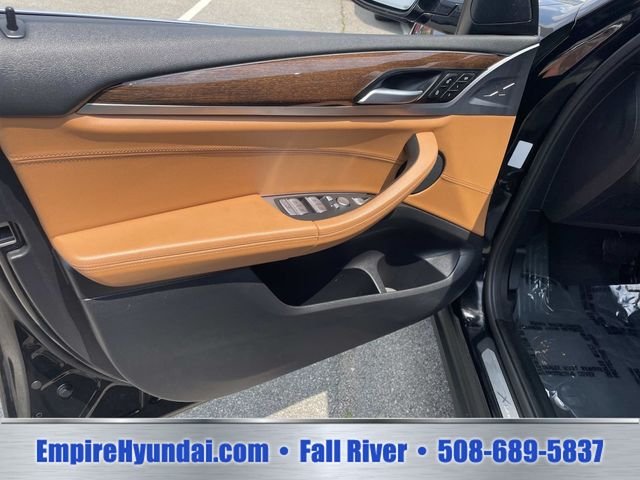 Used 2021 Jet Black BMW xDrive30i image 18