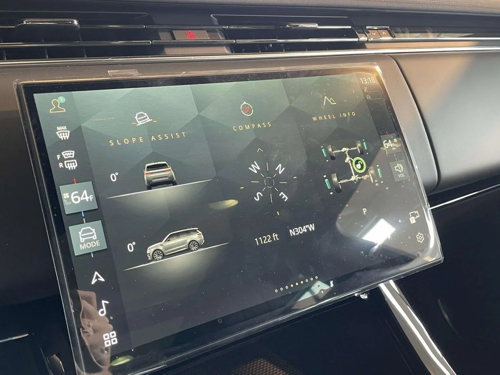 New 2026 Santorini Black Land Rover SE image 26