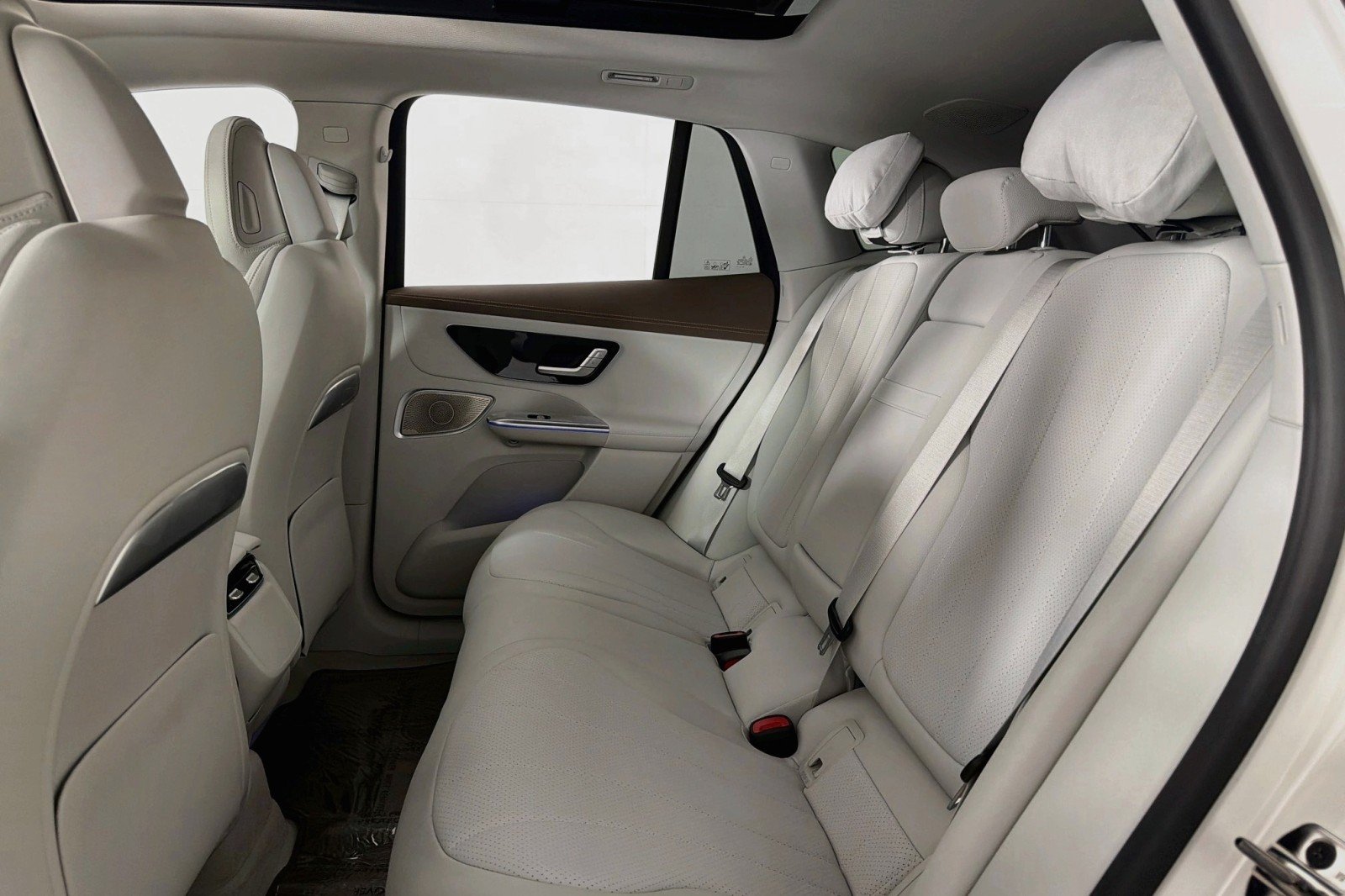 Certified Used 2025 Polar White Mercedes-Benz EQE 350+ image 9