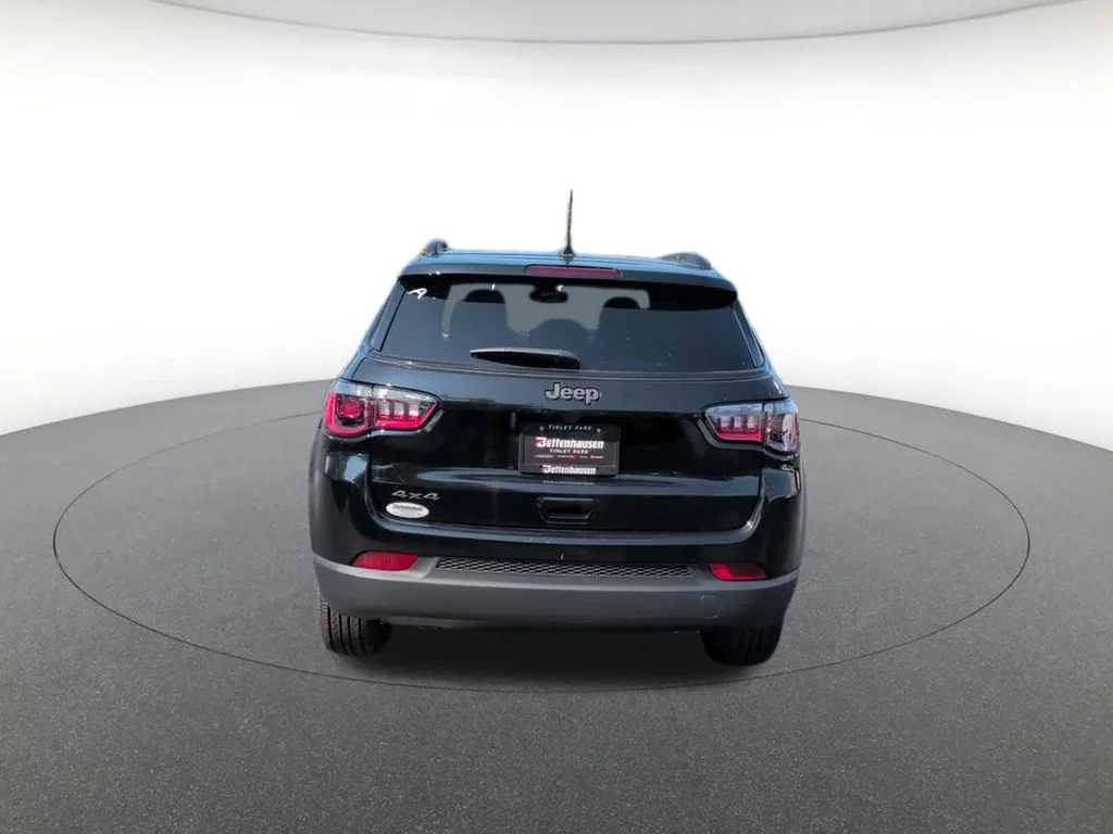 New 2026 Diamond Black Jeep Latitude image 6