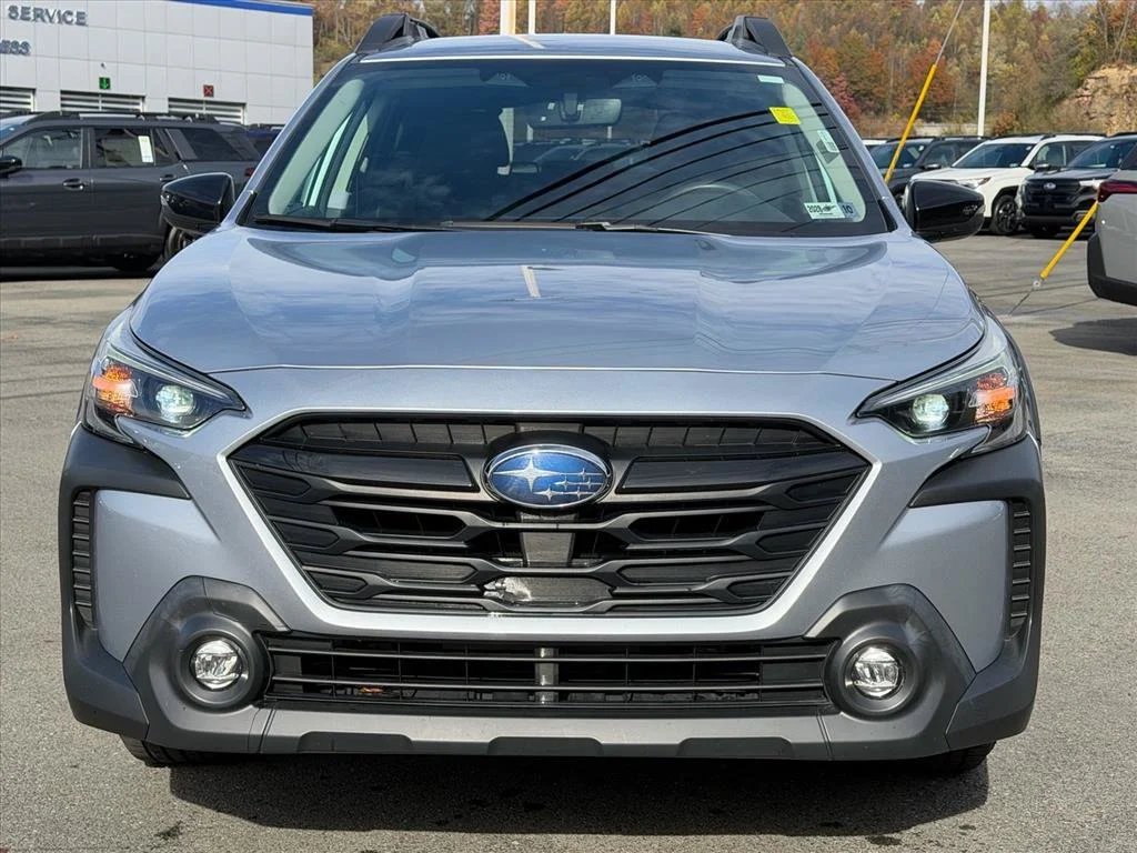 Used 2023 Silver Subaru Onyx Edition image 17