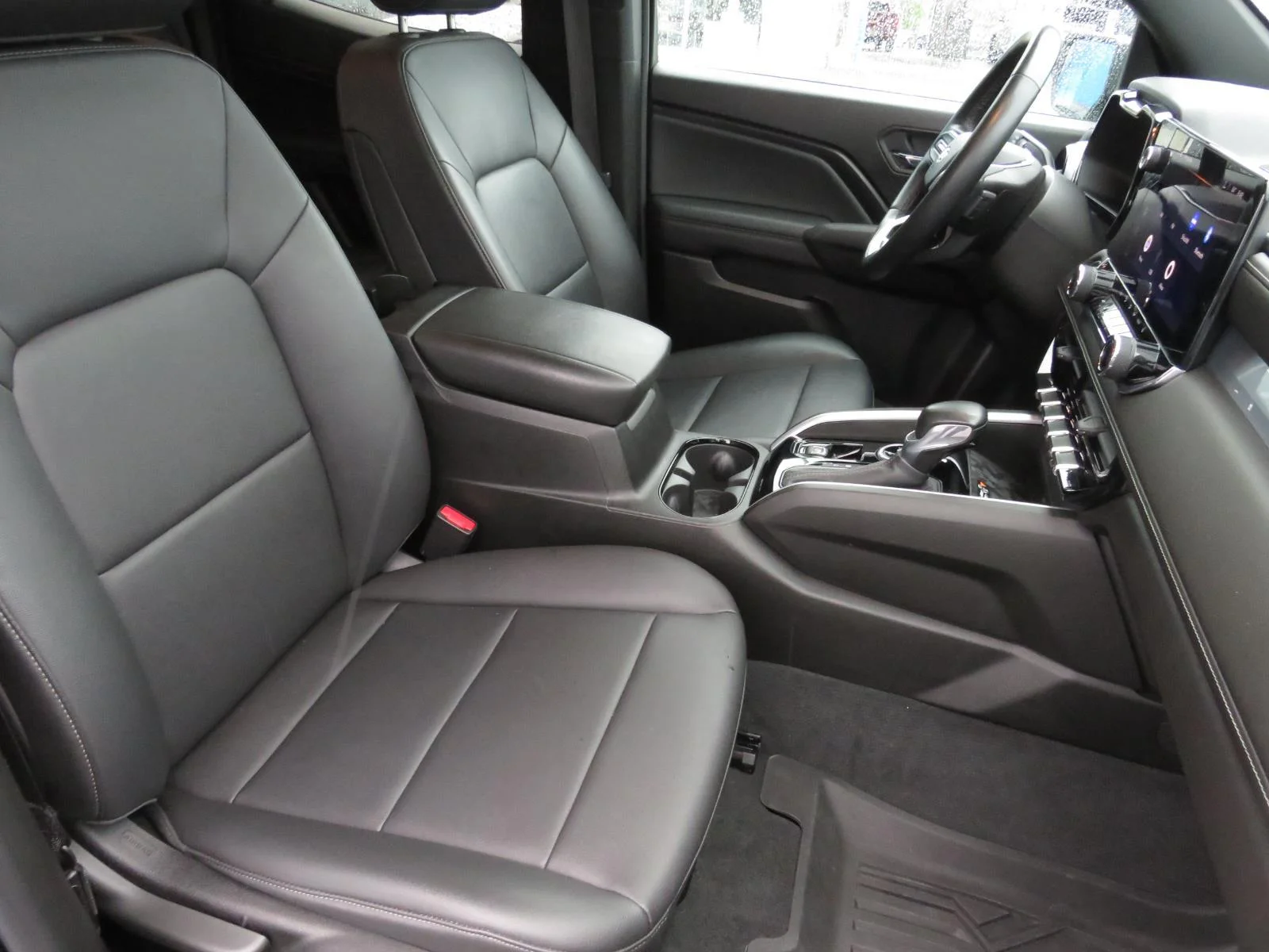 Used 2023 Black Chevrolet LT image 25
