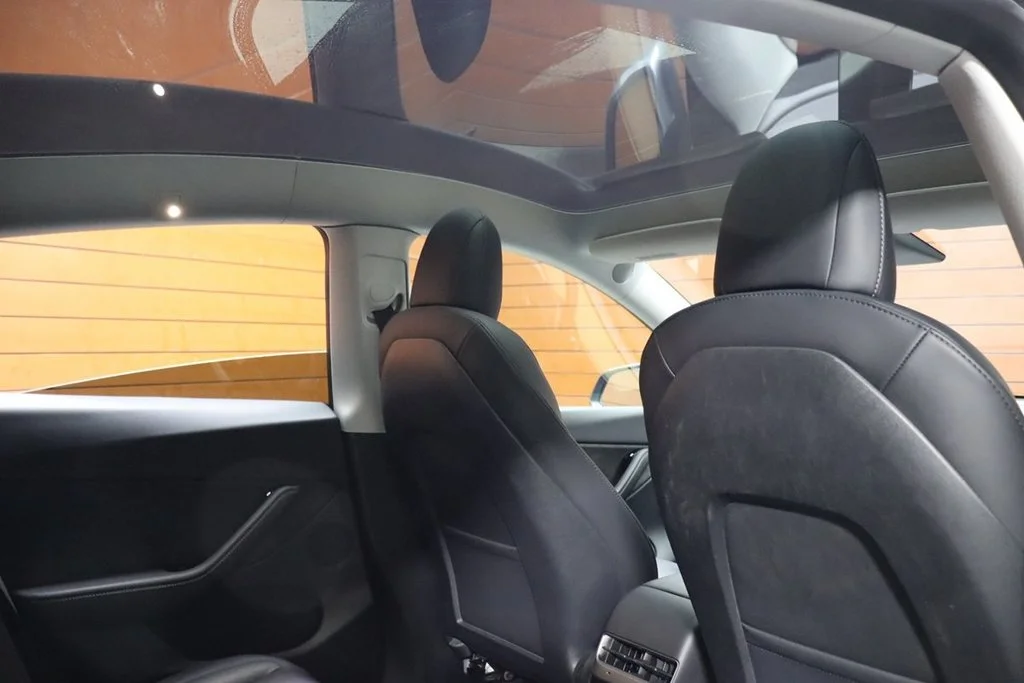 Used 2020 Solid Black Tesla Long Range image 57