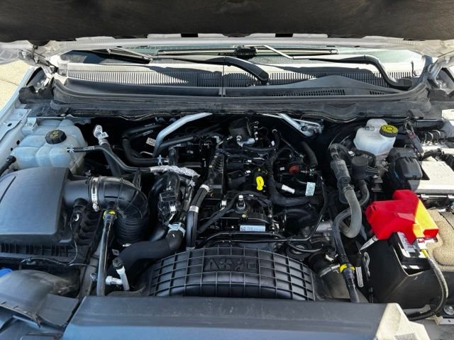 Used 2022 Oxford White Ford Lariat image 34