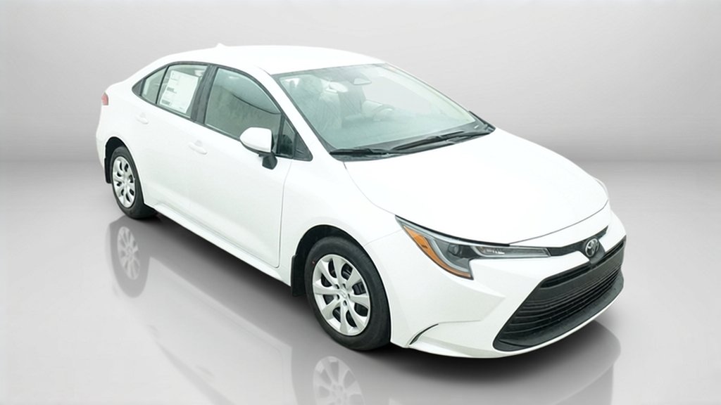 New 2027 Wind Chill Pearl Toyota LE image 5