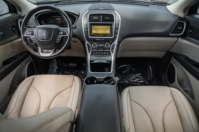 Used 2019 Brown Metallic Lincoln Reserve image 23