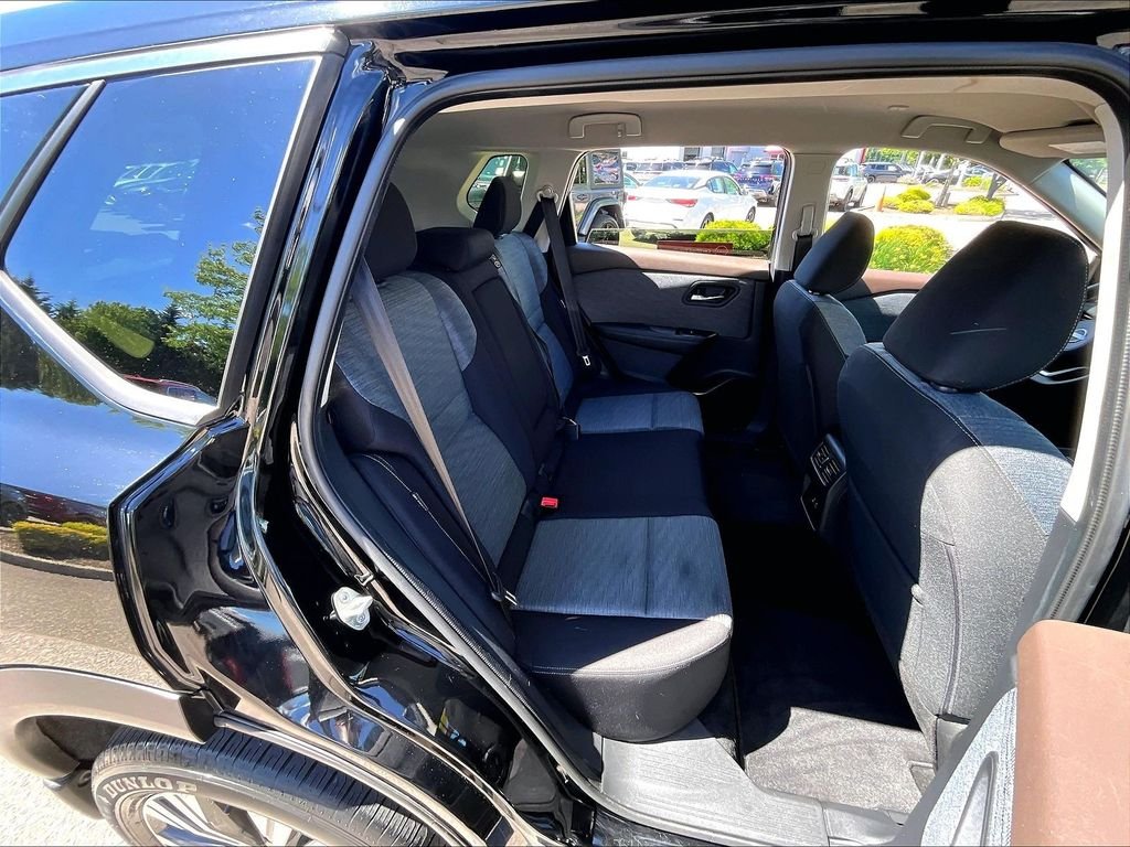 Used 2023 Black Nissan SV image 16