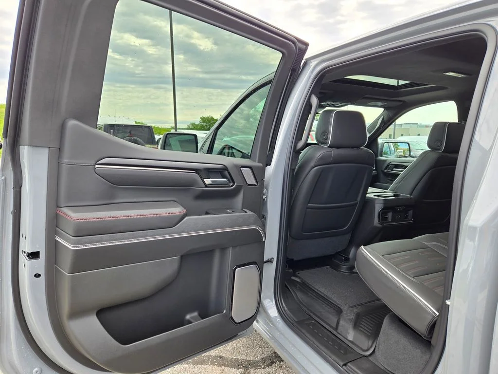 Used 2025 Gray GMC AT4X image 29