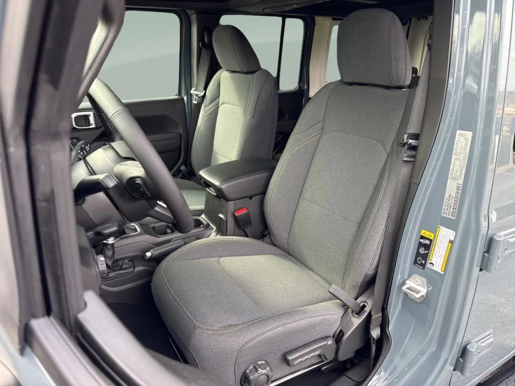 New 2026 Anvil Clear-Coat Exterior Paint Jeep Sport S image 11