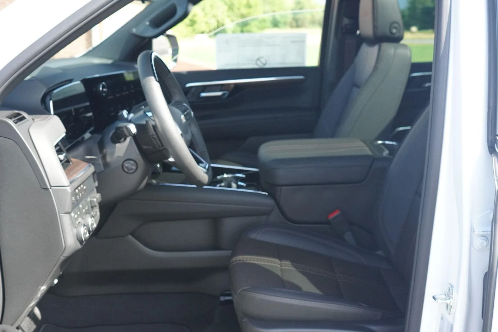 2026 Chevrolet Suburban High Country - Photo 26