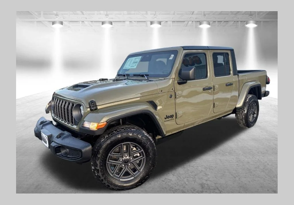 2026 Jeep Gladiator Sport S Auto's photo