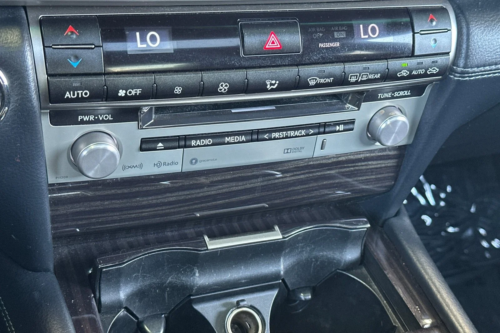 Used 2016 BLACK Lexus  image 19