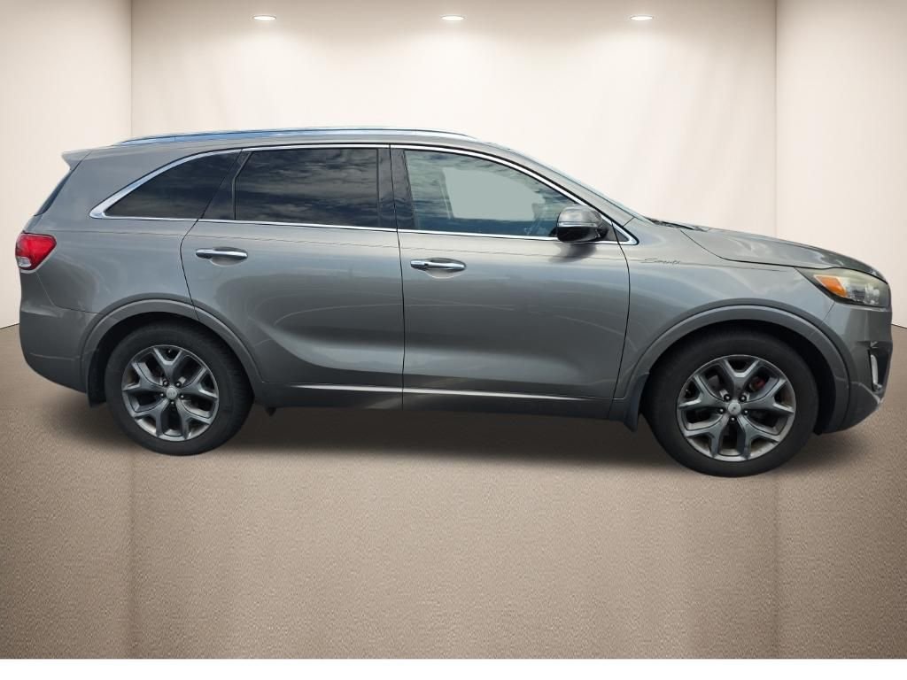 Used 2016 Silver Kia SX image 4