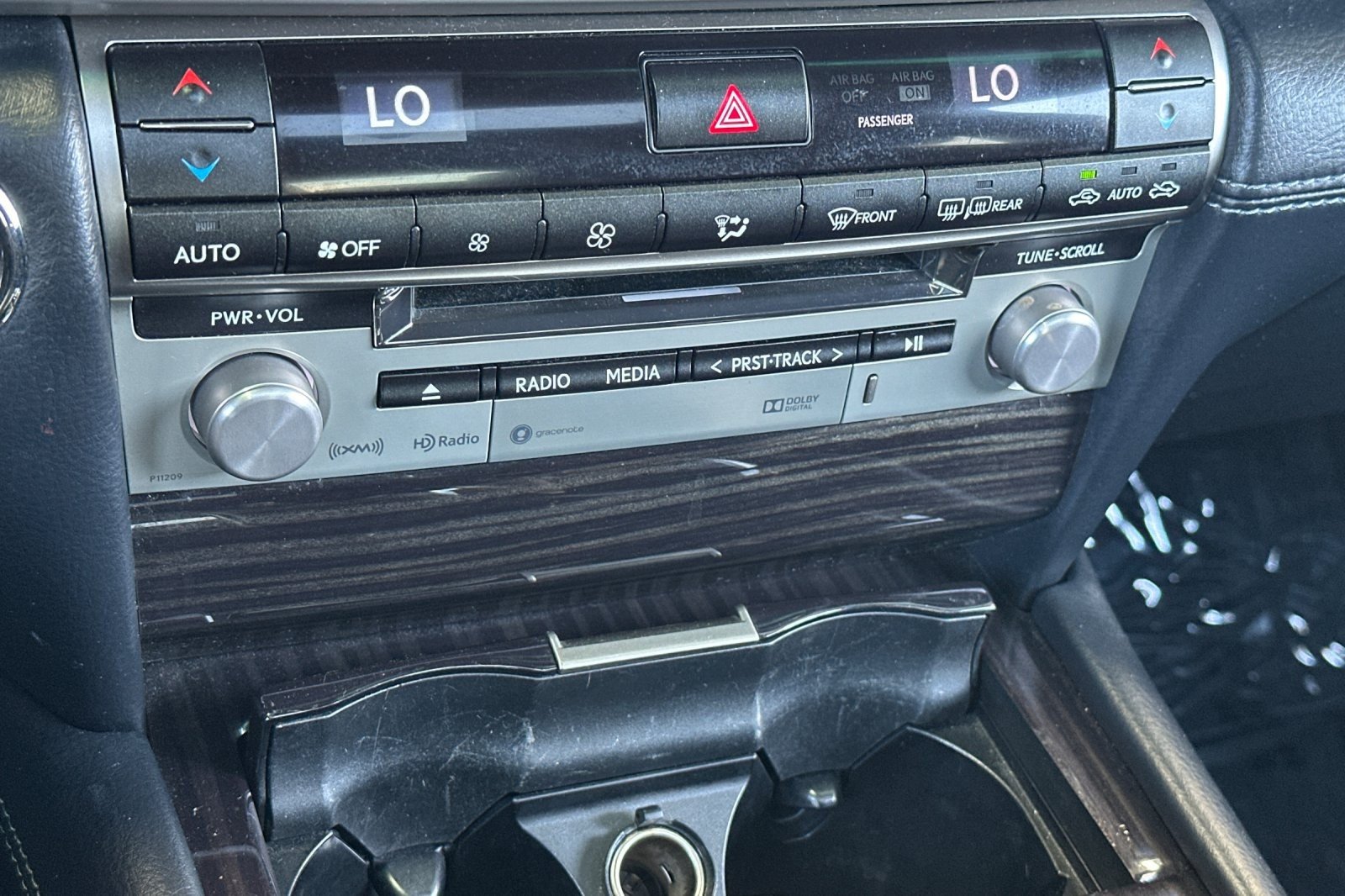 Used 2016 BLACK Lexus  image 19