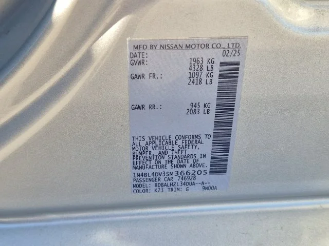 Used 2025 Silver Nissan 2.5 SV image 41