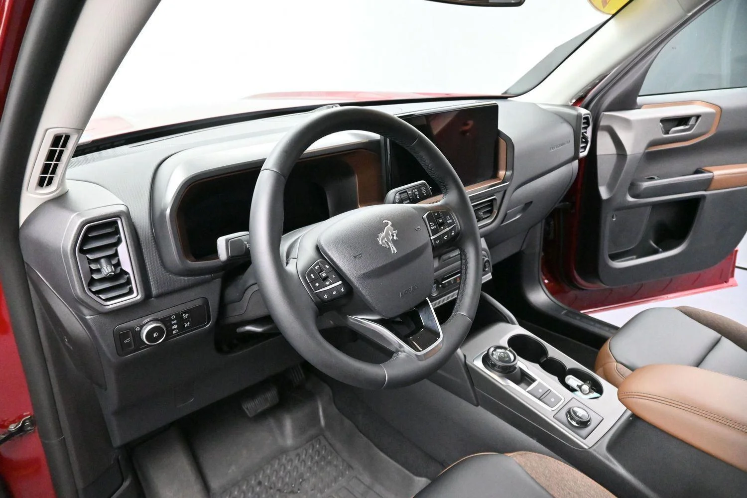 Used 2025 Ruby Red Metallic Tinted Clearcoat Ford Outer Banks image 16