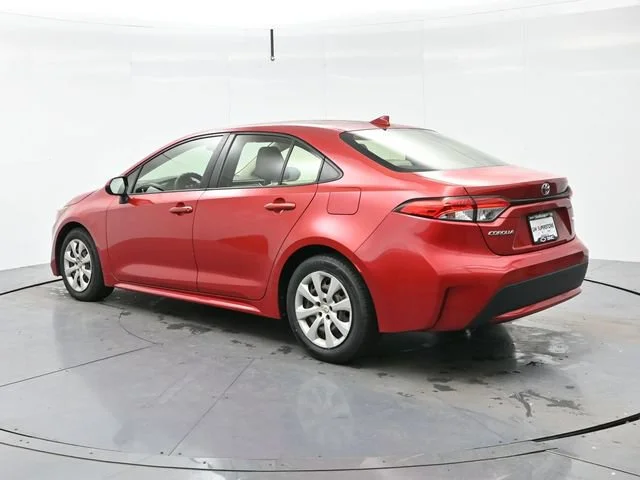 Used 2020 Barcelona Red Metallic Toyota LE image 5