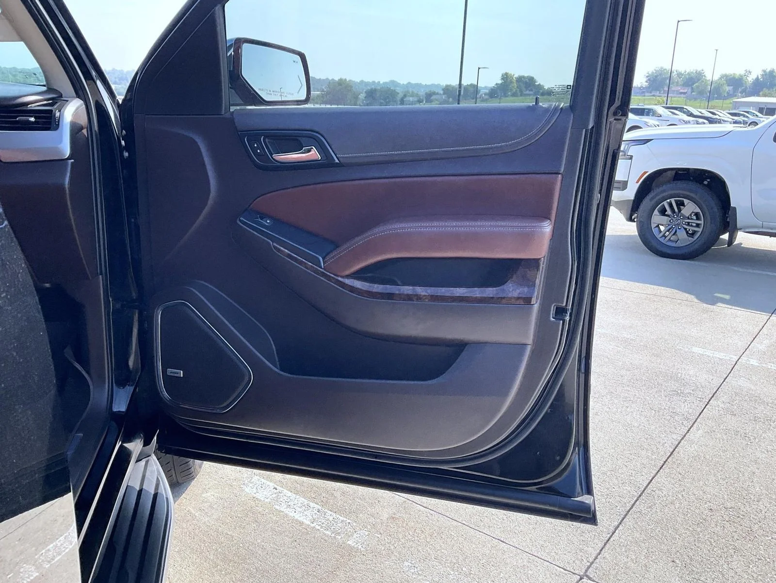 Used 2018 Black Chevrolet Premier image 17