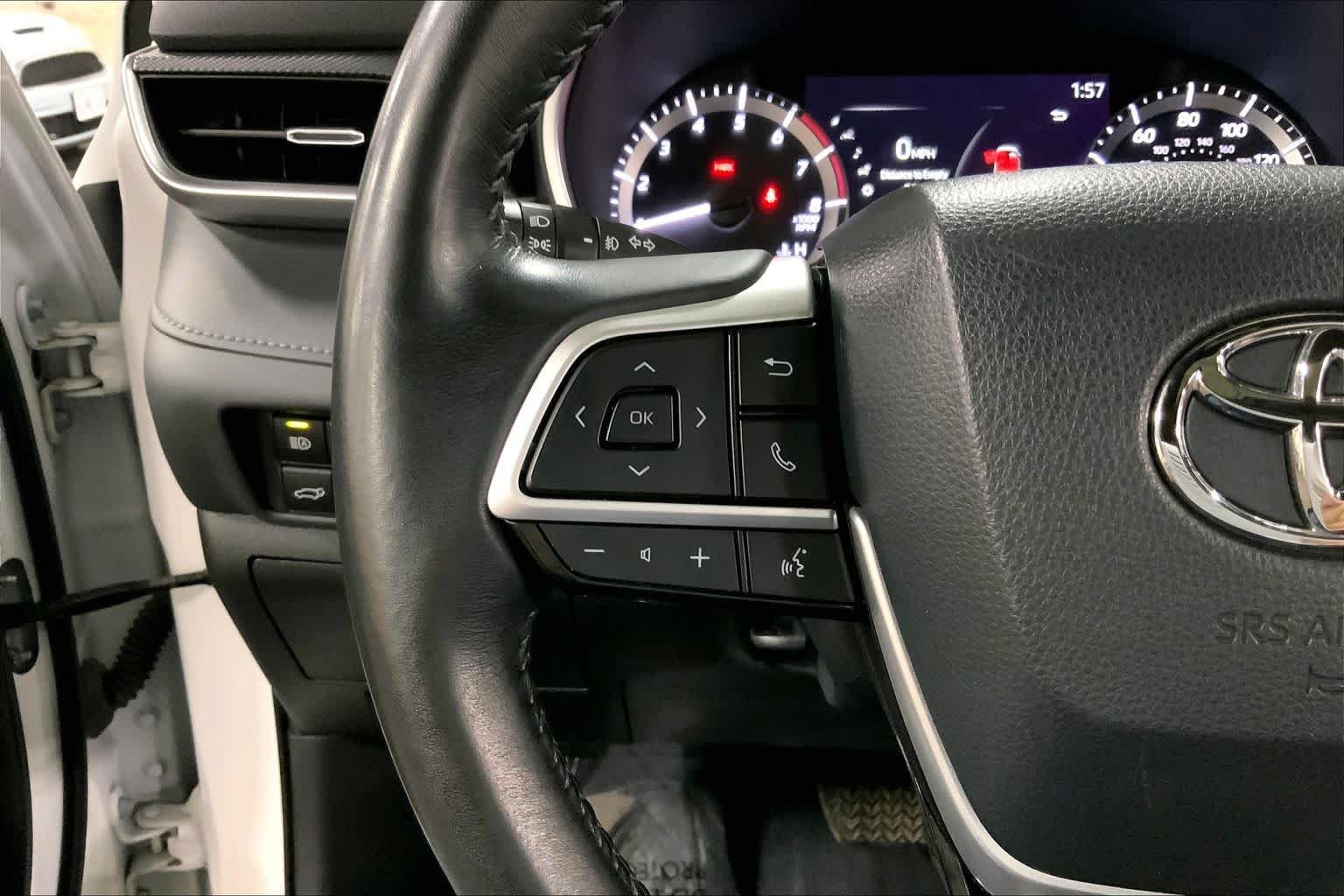 Used 2023 Wind Chill Pearl Toyota XSE image 24