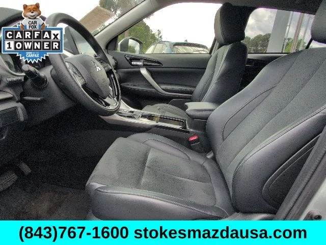 Used 2025 Silver Mitsubishi SE image 15