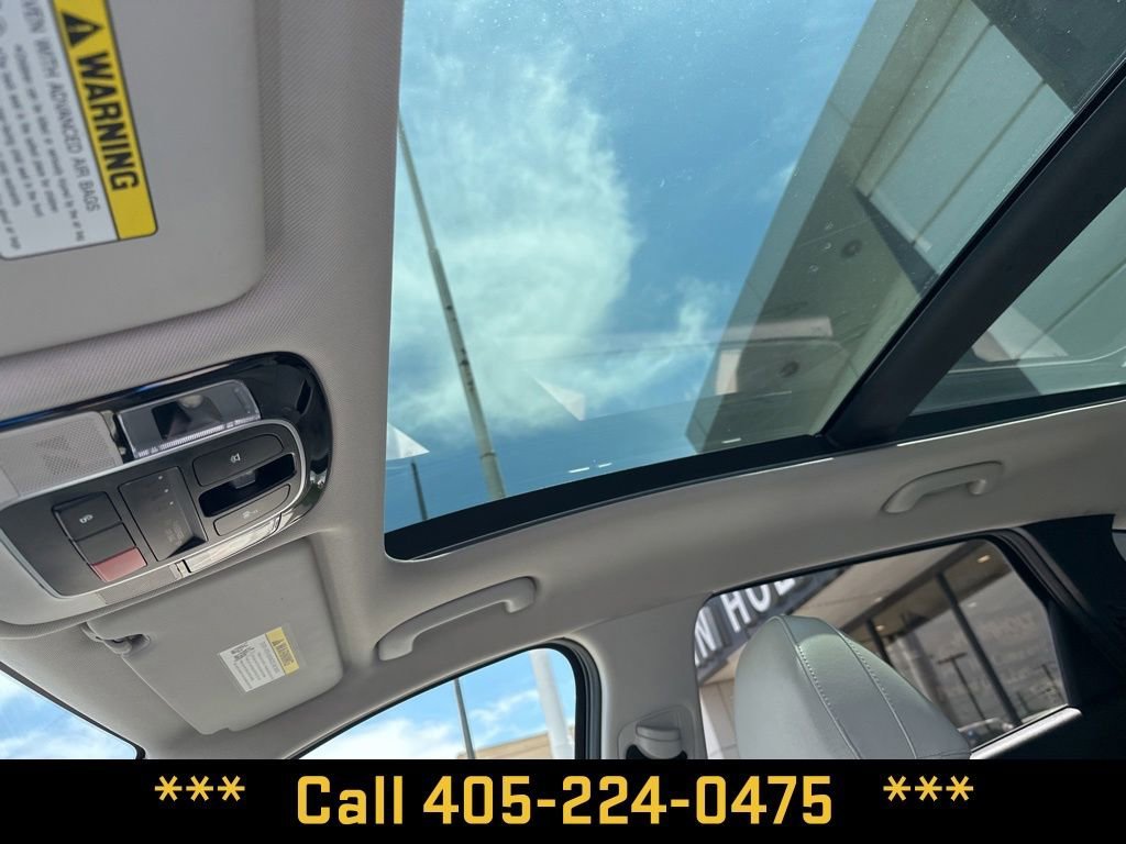Used 2024  Hyundai Limited image 17