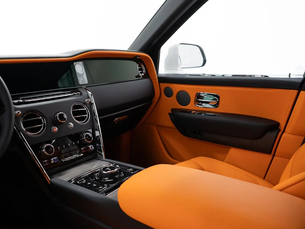 New 2026 English White Rolls-Royce  image 35