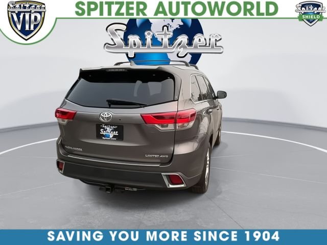 Used 2017 Gray Toyota Limited image 8