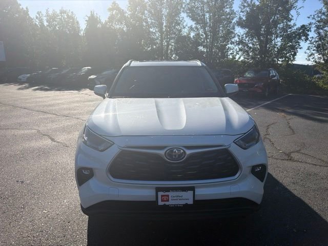 Certified Used 2021 Blizzard Pearl Toyota XLE image 7