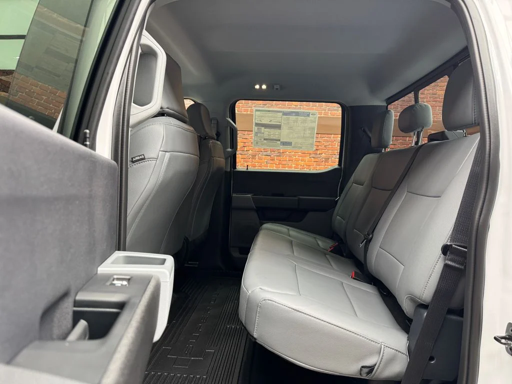 New 2026 Oxford White Ford F-250® XL image 26